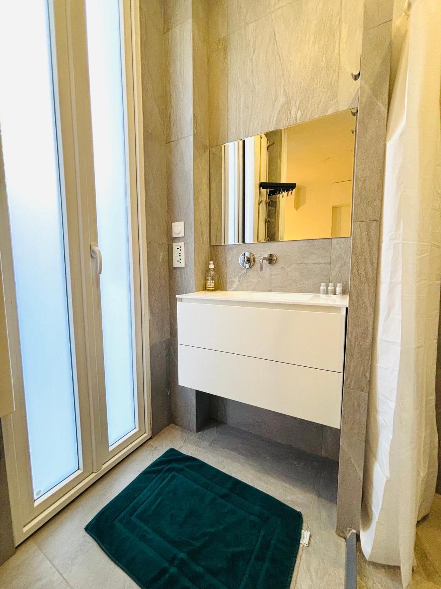 Apartment Malesherbes Wagram *